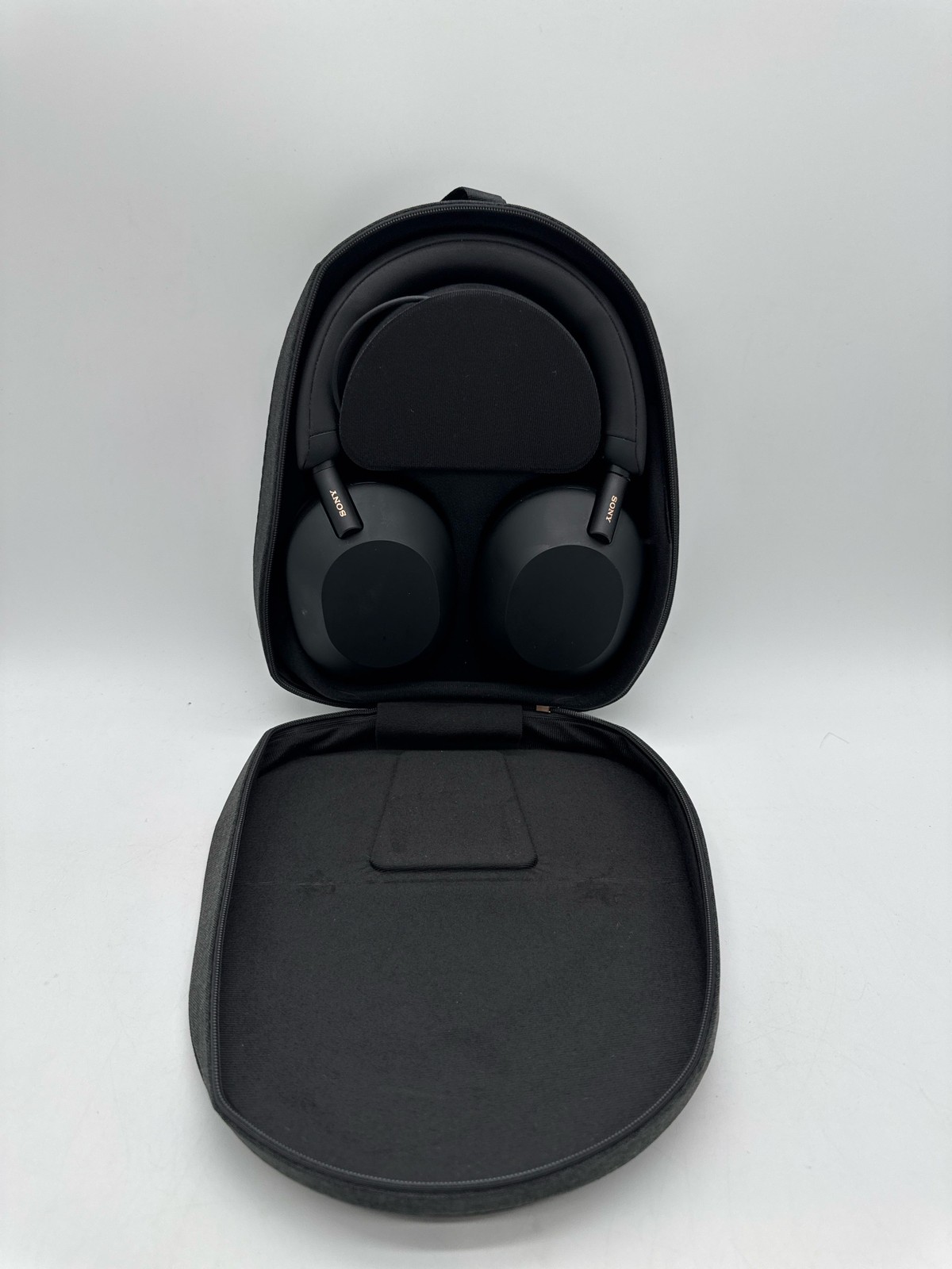(BROKEN) Sony Noise Canceling Wireless Headphones WH-1000XM5 Black