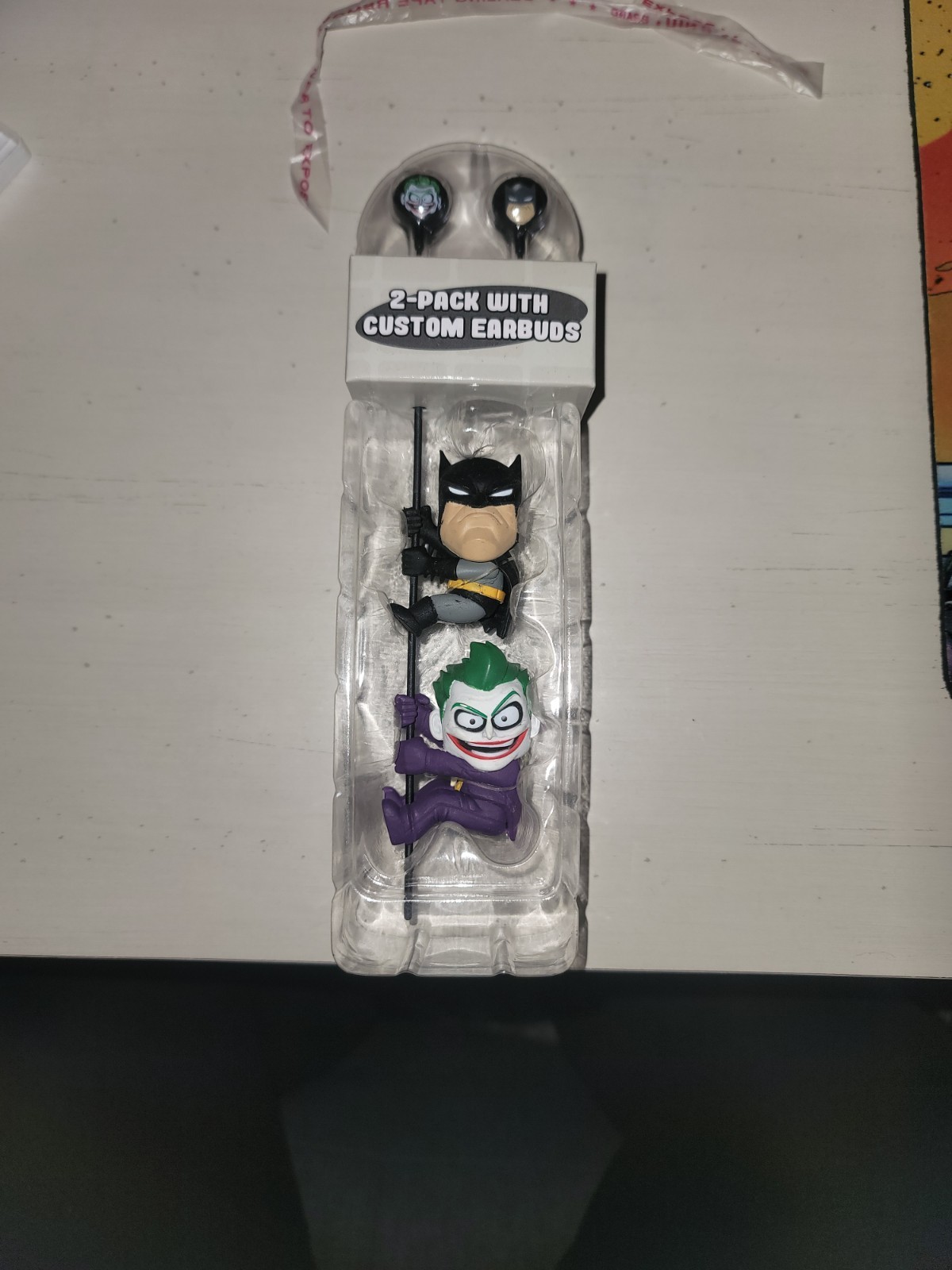 NECA 2 Pack Batman & The Joker Ear Buds Custom Earbuds Scalers standard DC