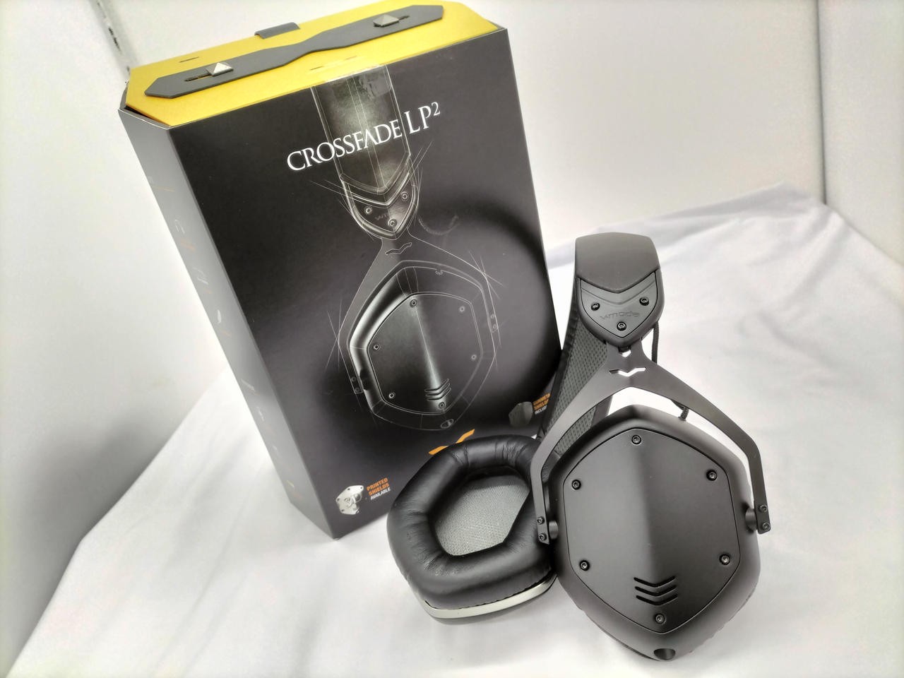 V-MODA XFL2V-U-MBLACK Over-Ear Headphones 50mm Dual Driver 32Ω 5-30kHz Wired