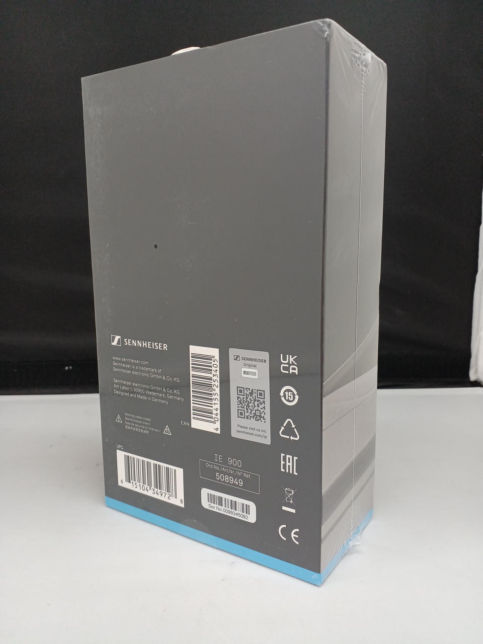 SENNHEISER IE900 Earphones Aluminum Driver Unopened