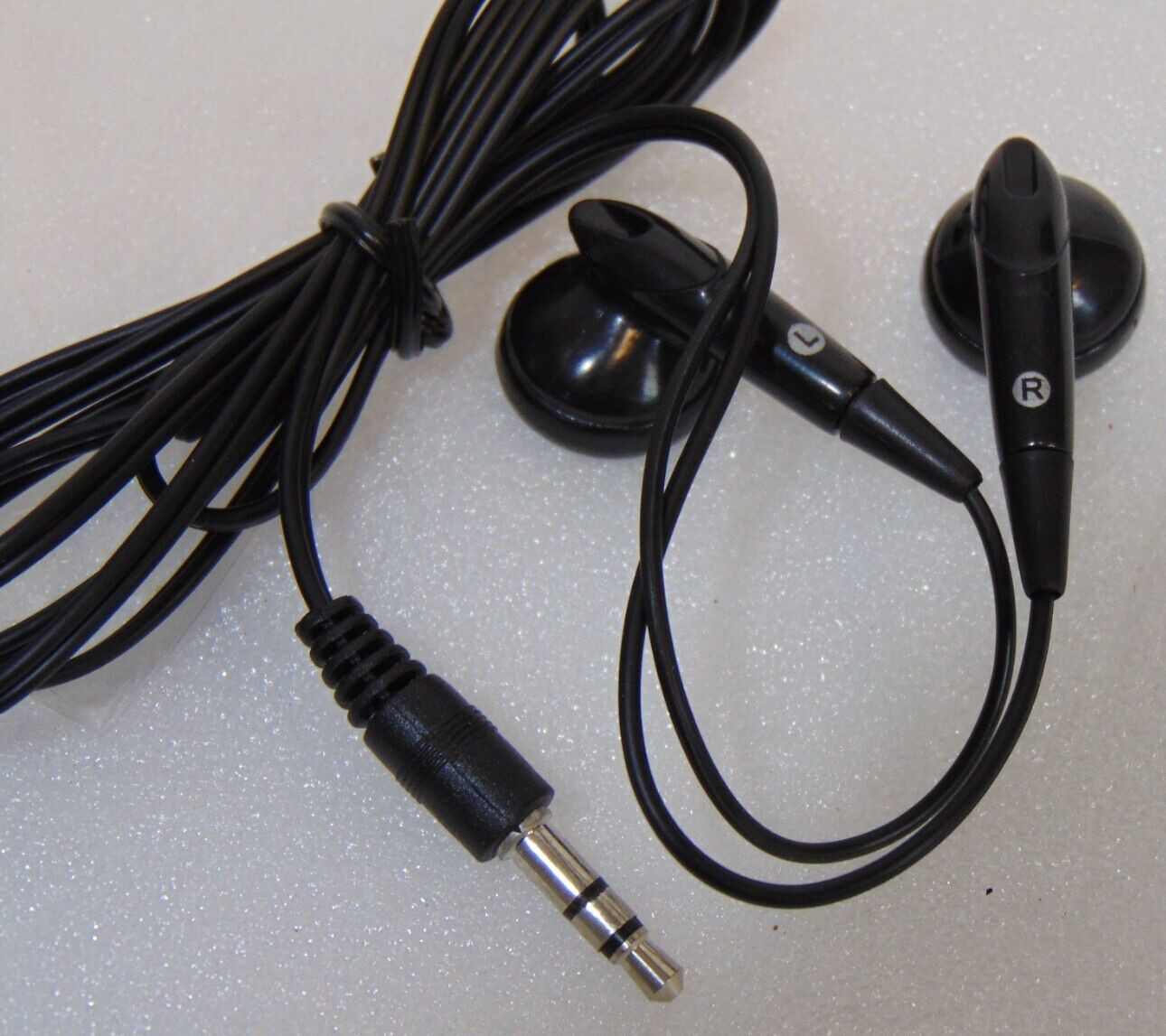 Retro Earbuds Wired Headphones Vintage Style 3.5mm Audio Jack Classic Earphones