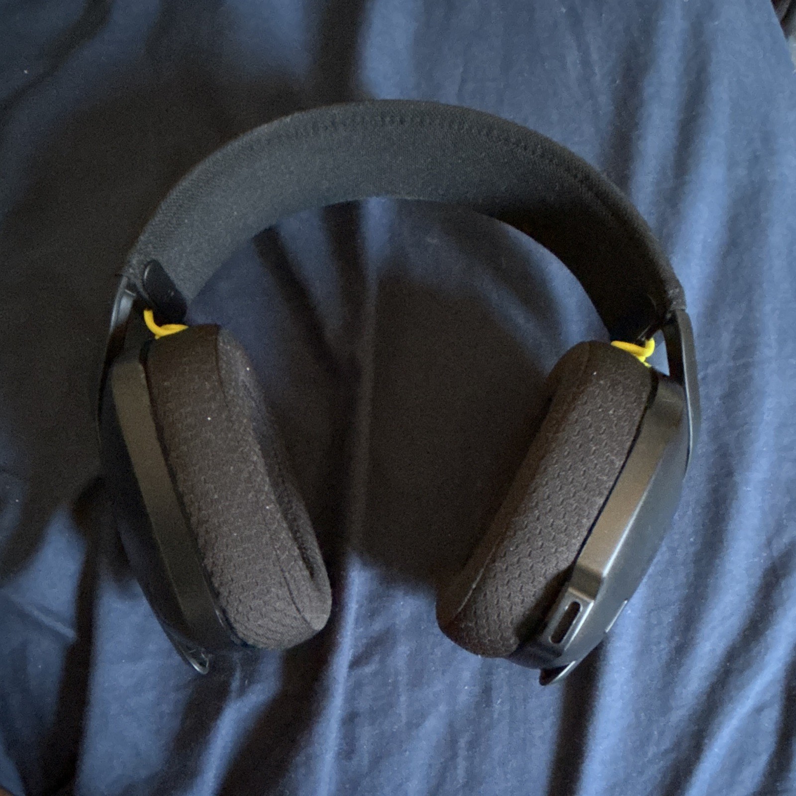 Logitech G435 Wireless Gaming Headset Black/Yellow, Bluetooth Over-Ear