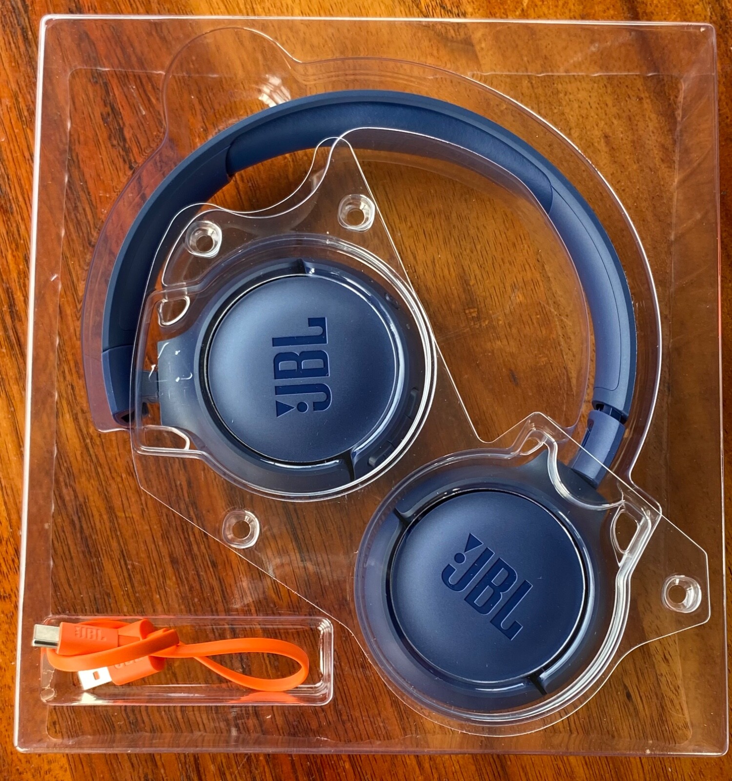 JBL Pure Bass Blue Headphone TUNE501BT Wireless, Hands Free Calls, Bluetooth