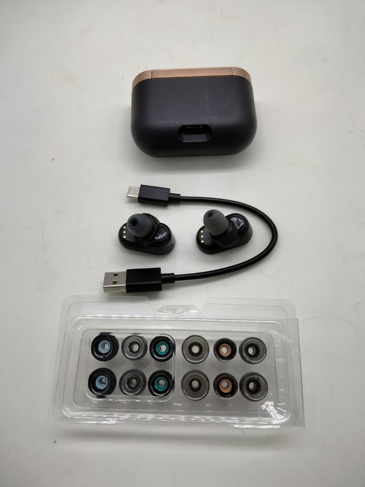 Sony WF-1000XM3 Noise Canceling Wireless Earbuds -NOT WORKING