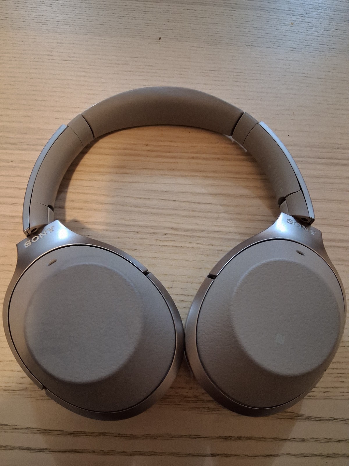 Sony WH-1000XM2 Wireless Noise Cancelling Over-Ear Bluetooth Headphones – Beige
