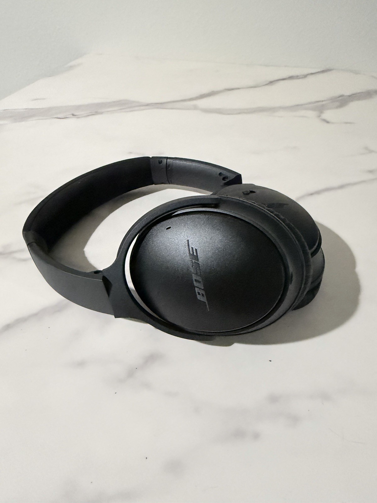 Bose QuietComfort 35 Over the Ear Wireless Headphones – Black
