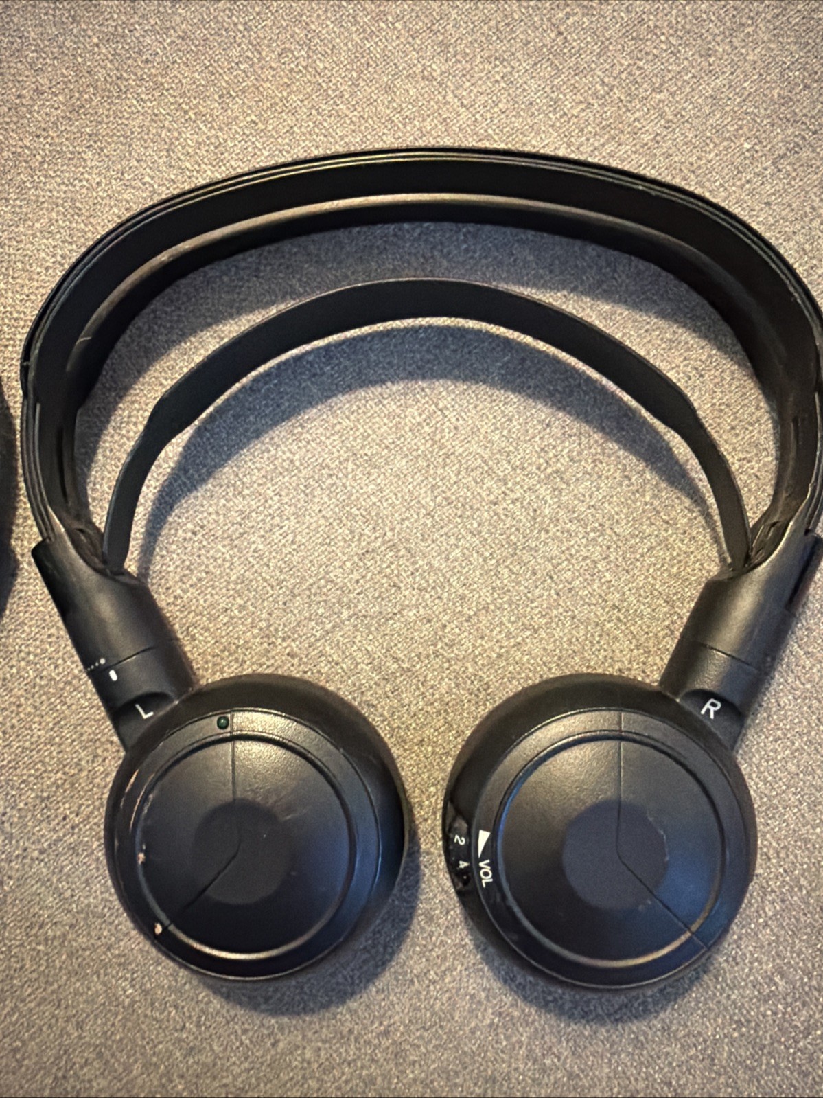 Pair Of 2005-2020 Honda Odyssey Pilot Rear Entertainment Wireless Headsets OEM