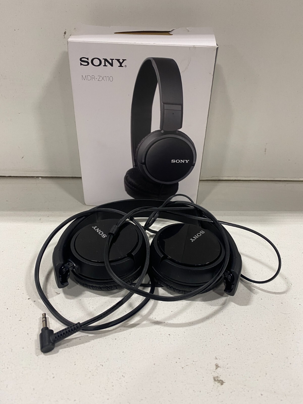 Sony MDR-ZX110 Ear-Pad (On the Ear) Headband Headphones – Black