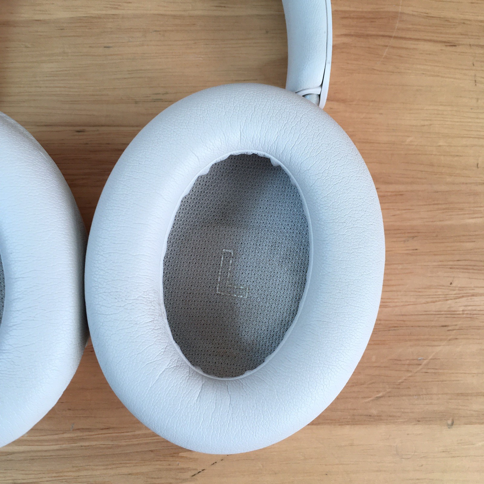 Bose QuietComfort Ultra Wireless Noise Cancelling Headphones – White Smoke