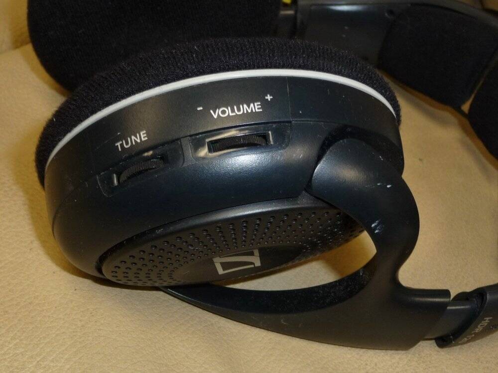 Sennheiser RS 120 Sound Experience Max Comfort Wireless Headphones Very Good