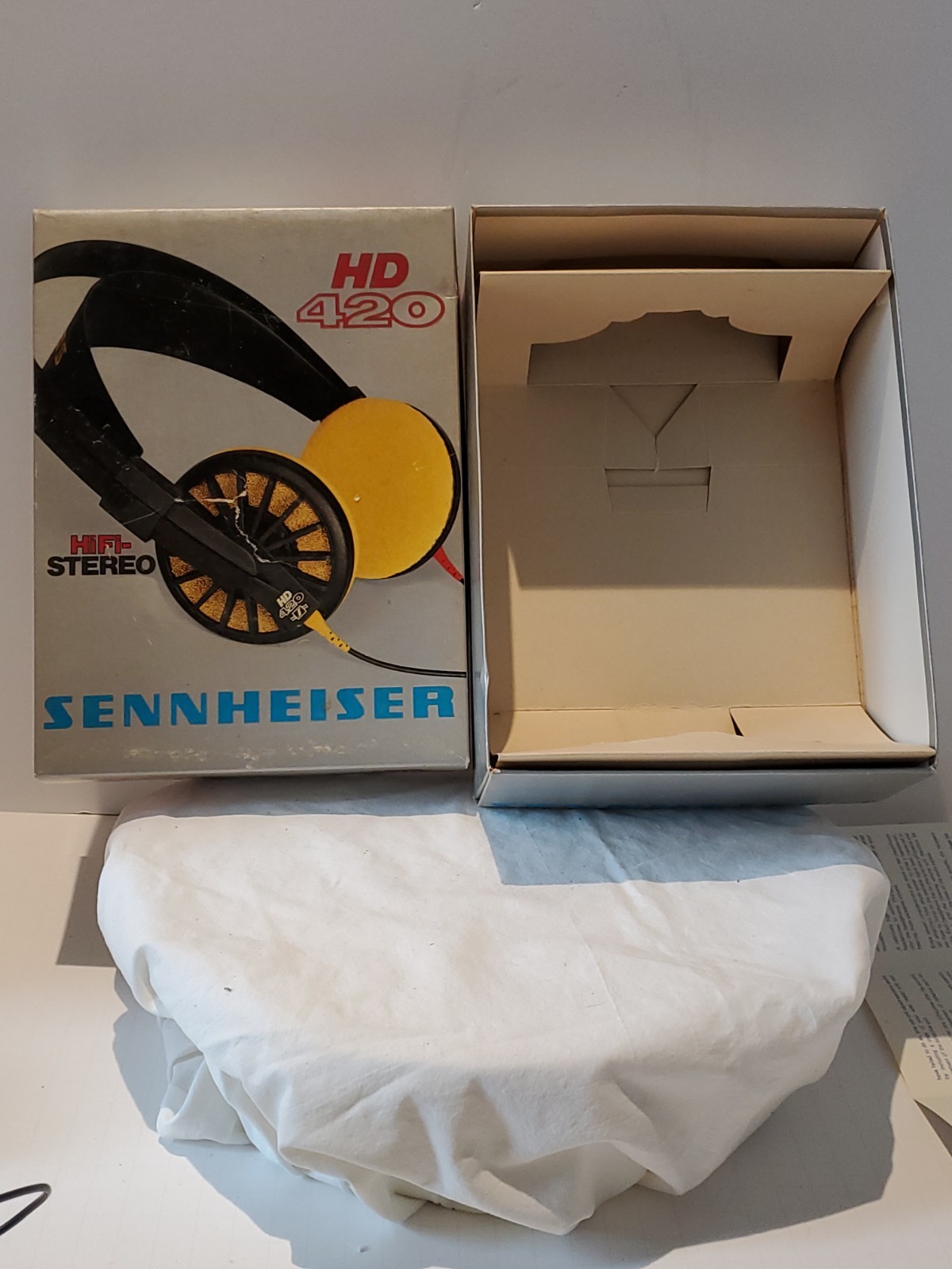 VTG 1980 Sennheiser HD 420 Headphones Original Box Made In Germany- WORKING