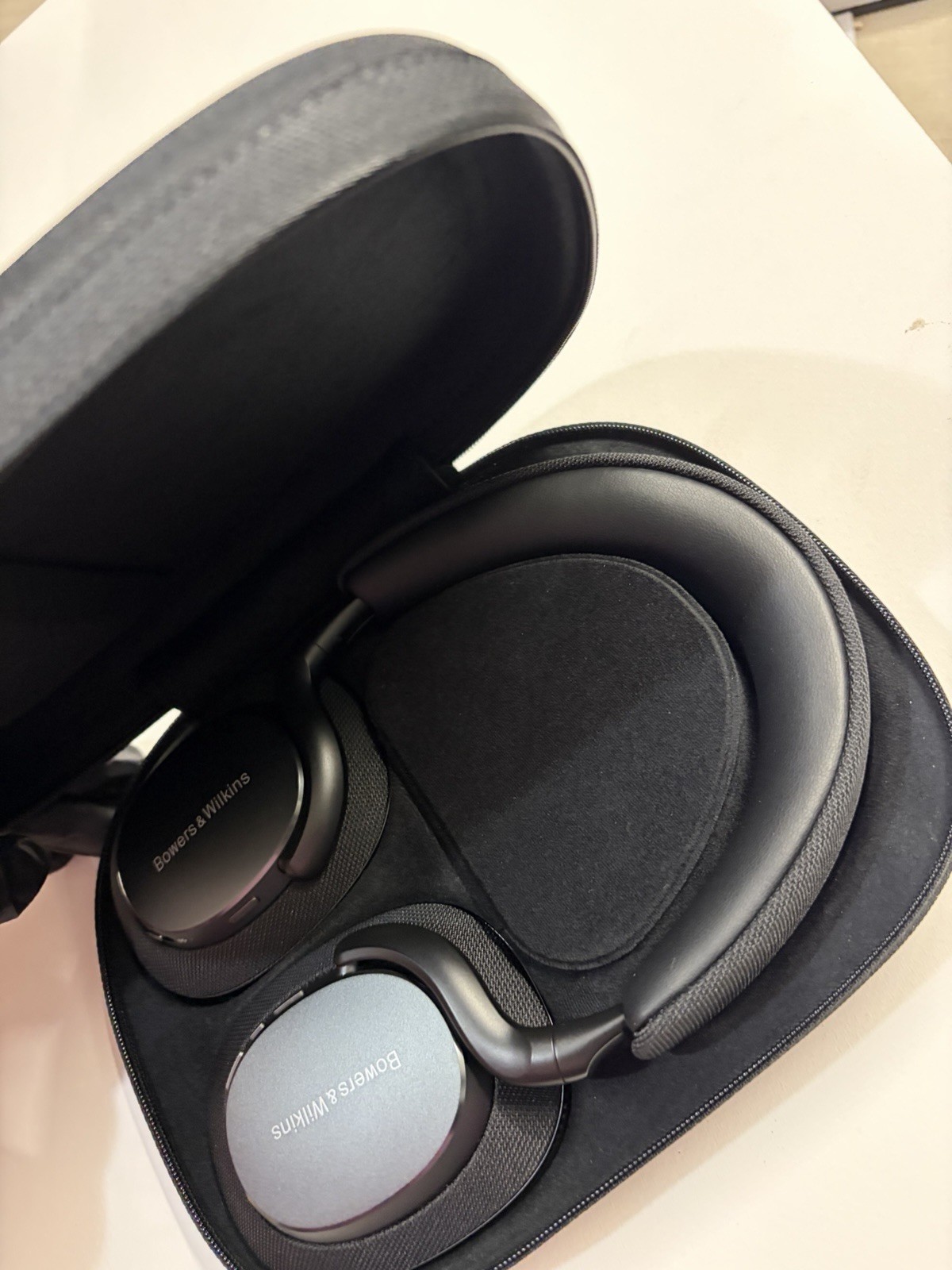 EUC Bowers & Wilkins Px7 S3 Wireless ANC Over Ear Wireless Headphones W Box Case