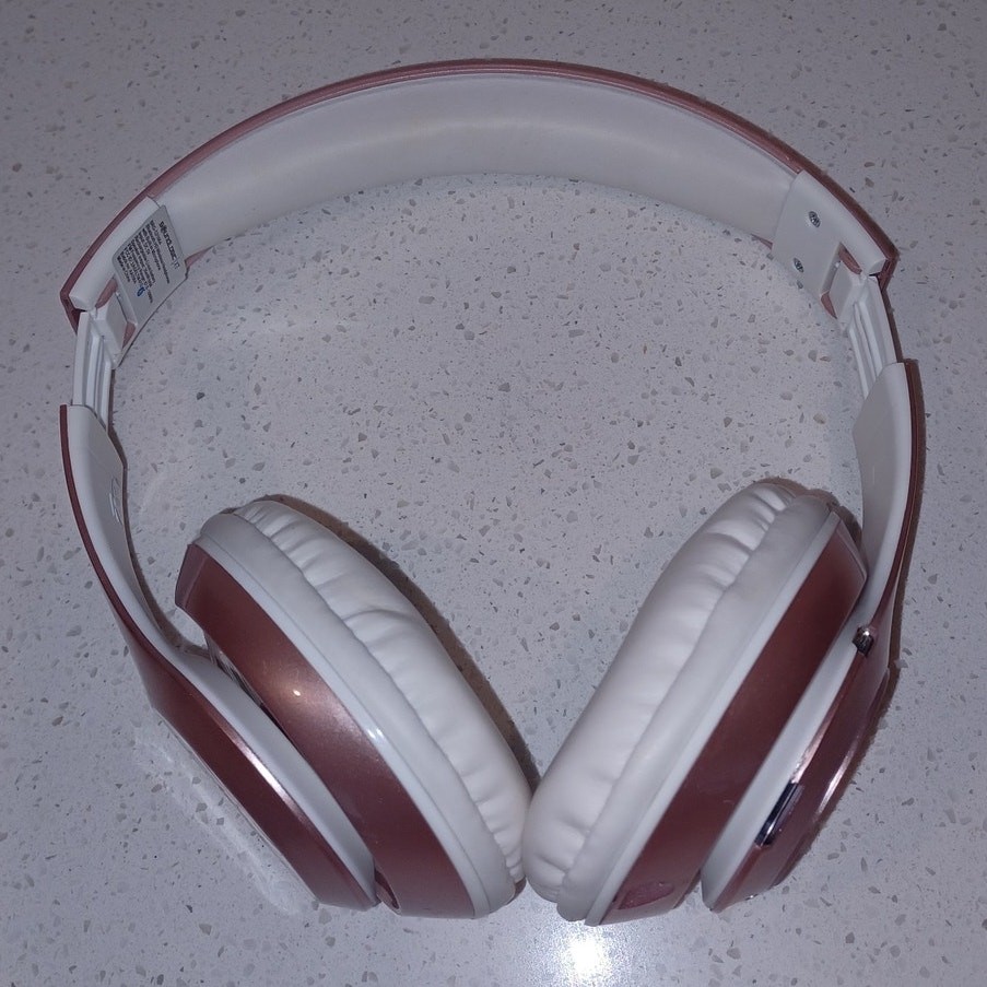 IJOY/SoundLogic XT Wireless Bluetooth Stereo Headphones Black/Pink