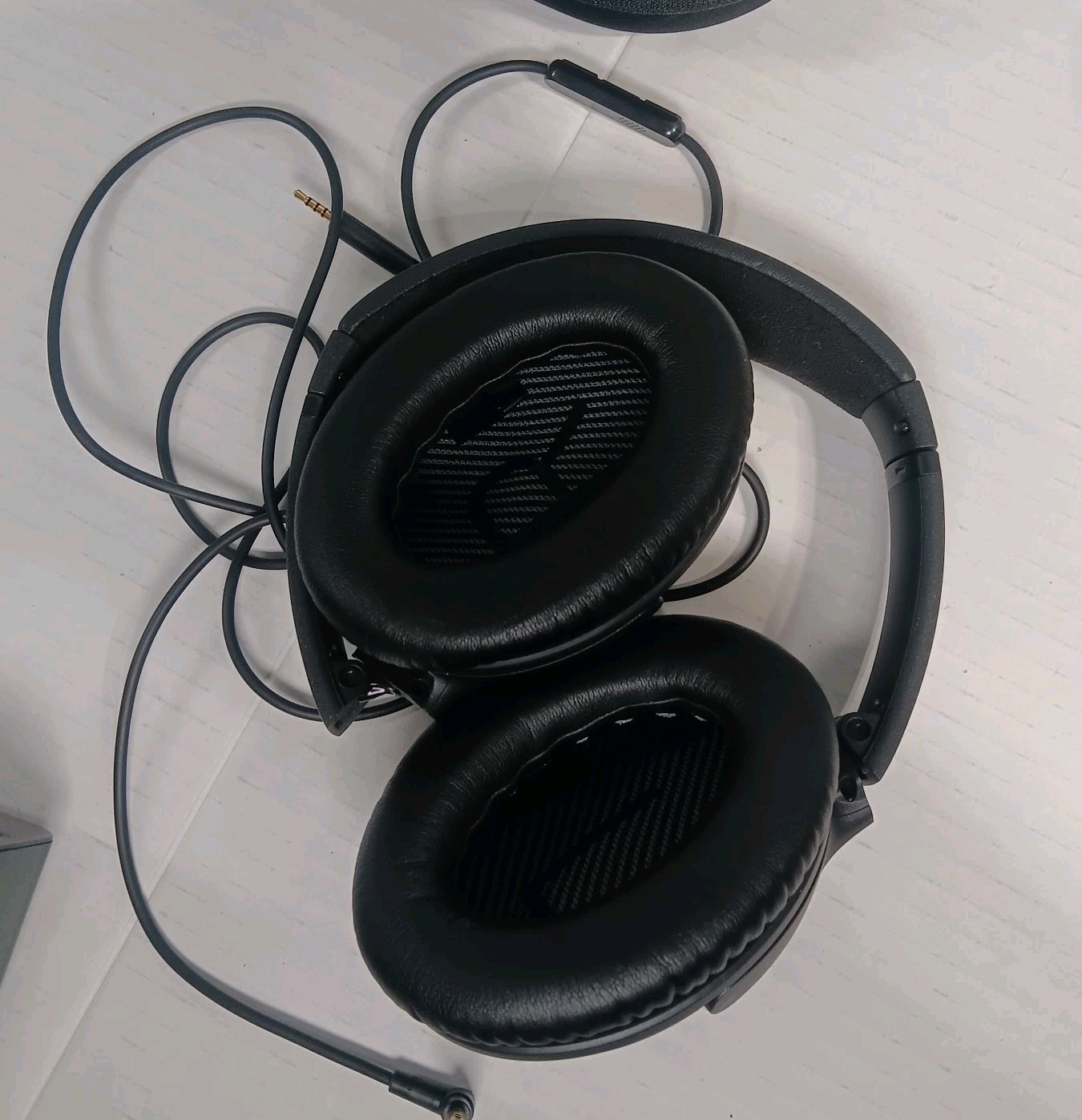 Bose QC25 Quiet Comfort 25 Wired Over-Ear Noise-Cancelling Headphones Special Ed