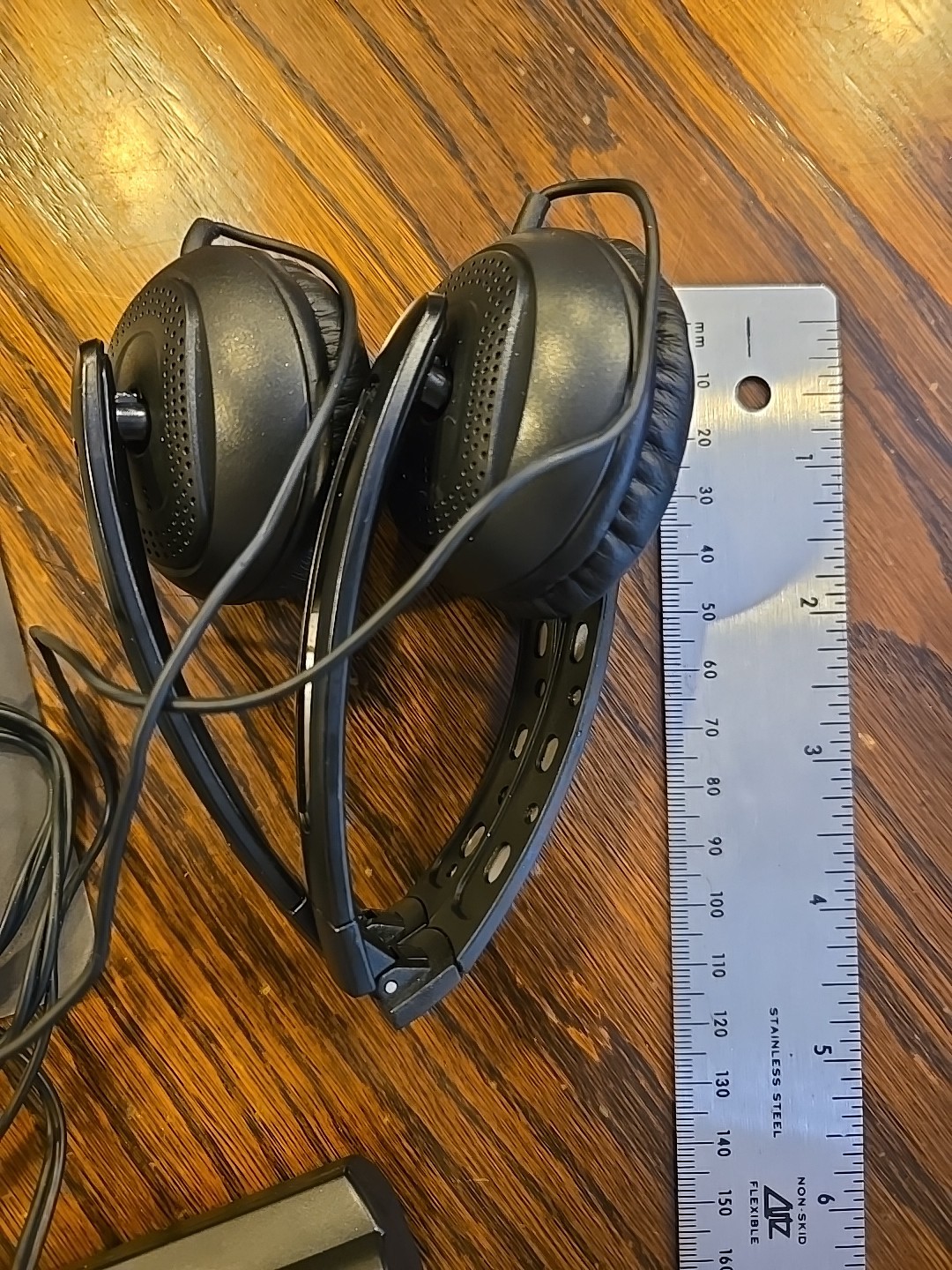 Plane Quiet NC-7 Lightweight Active Noise Reduction Headset Model 319 – 2008