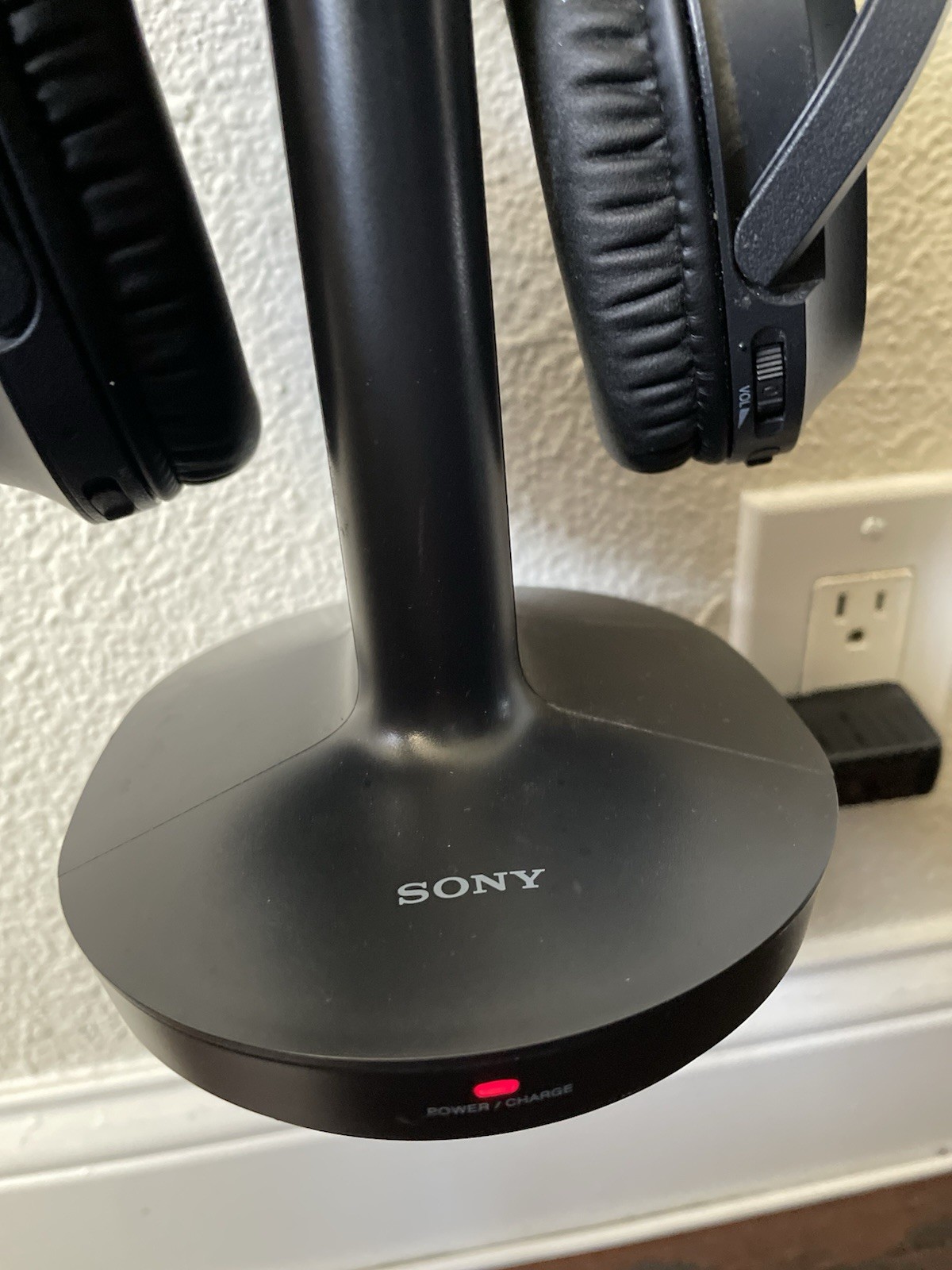 Sony RF400 Wireless Home Theater Headphones with Charging Dock Stand
