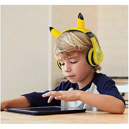 Pokemon Kids Pikachu Wireless Headphones with Built-in Microphone,Gaming Headset