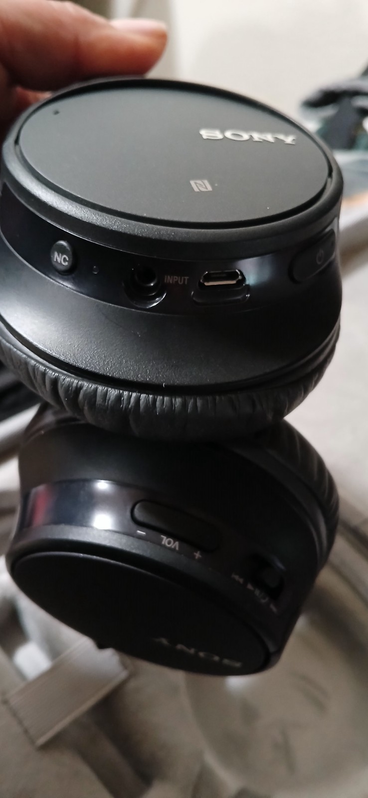 Sony WH-CH700N Wireless Bluetooth NC Noise Canceling Headphones with Carry Case