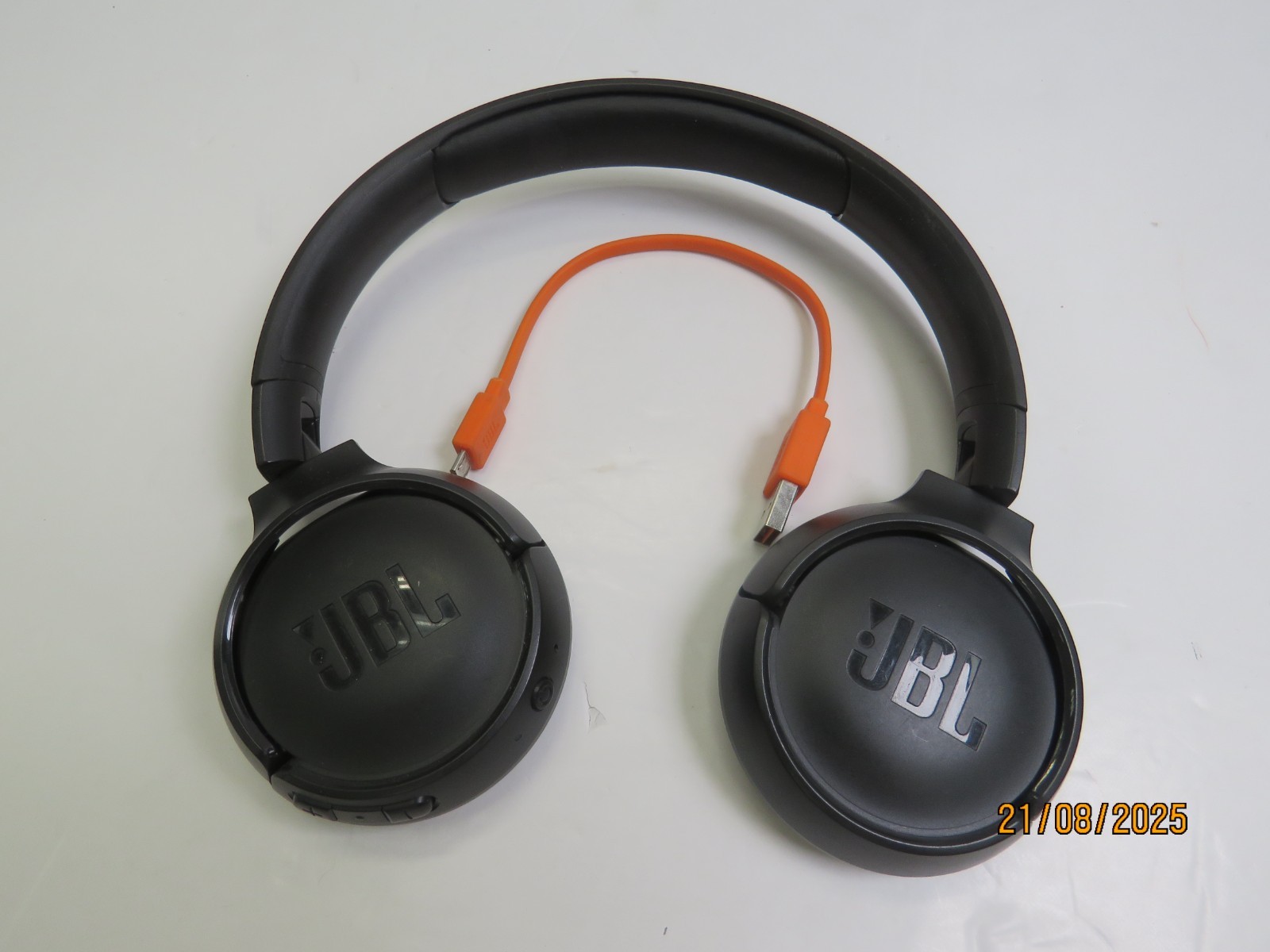 JBL Tune 500BT Wireless On-Ear Headphones – Black [DX134]
