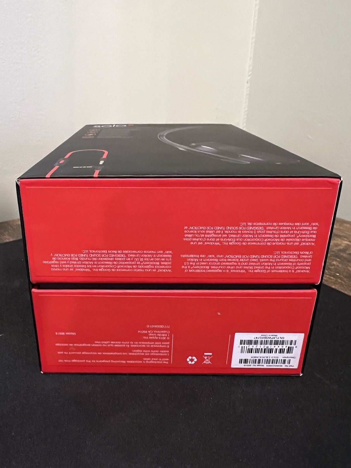 Beats by Dr. Dre Beats Solo 2 (Gloss Black) – Open Box, Brand New Never Used