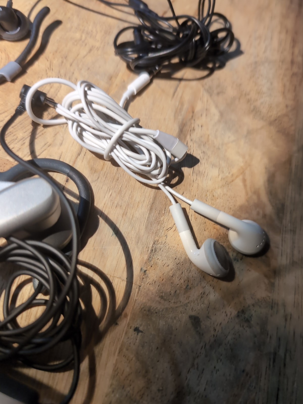 Lot Of Headphones And Earpieces Mdr-w014