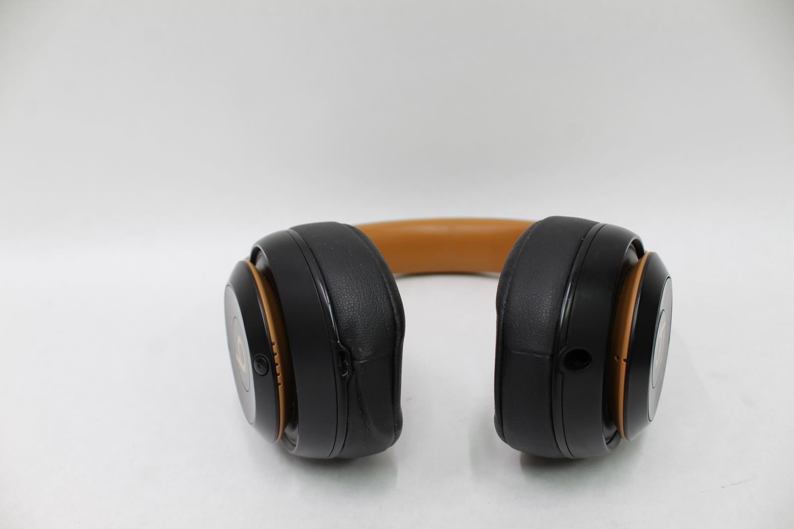 Beats by Dre Studio 3 Wireless Bluetooth Headphones, FOR PARTS or REAPIR ONLY!