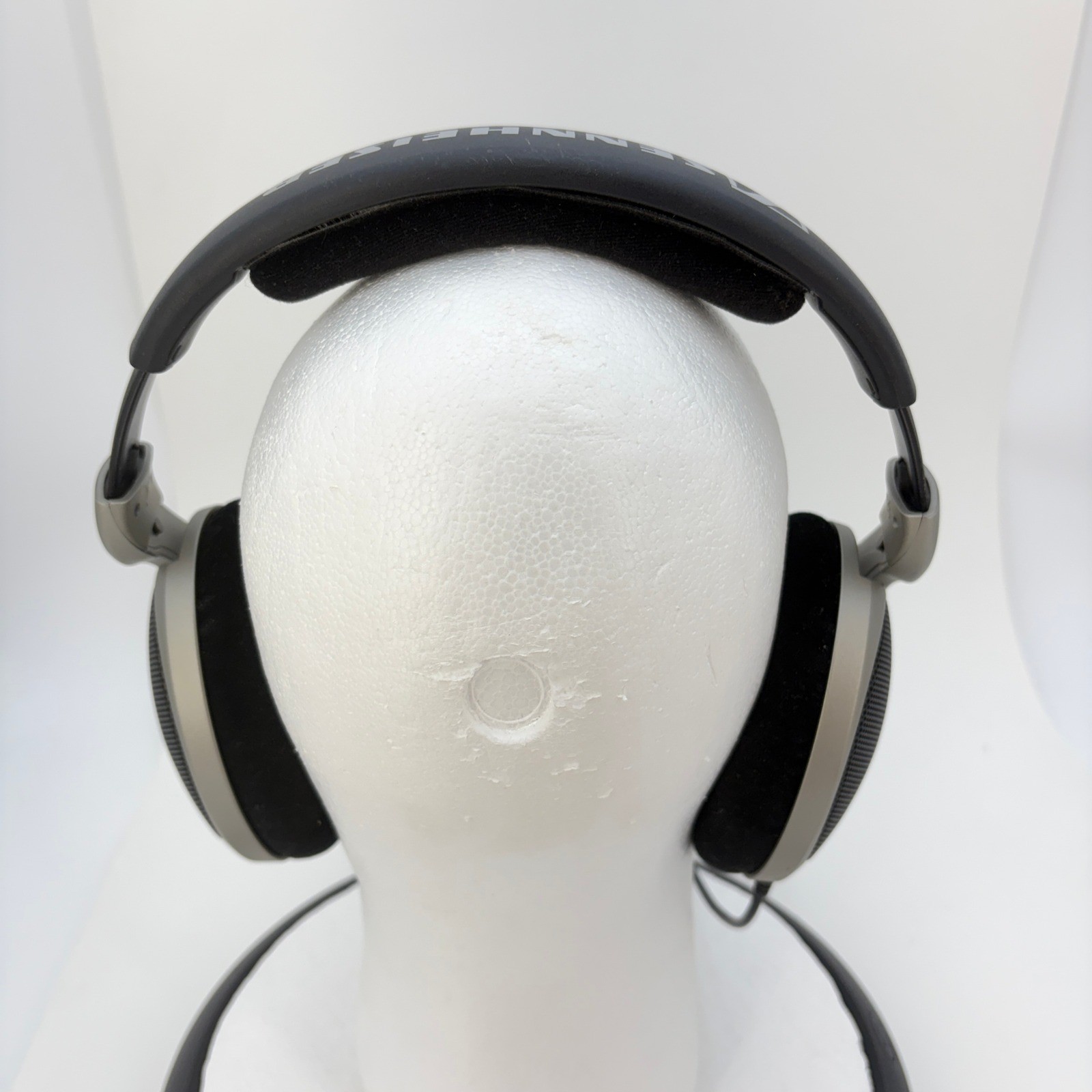 Sennheiser HD 555 Open Back Over Ear Audiophile Wired Headphones Gray Black