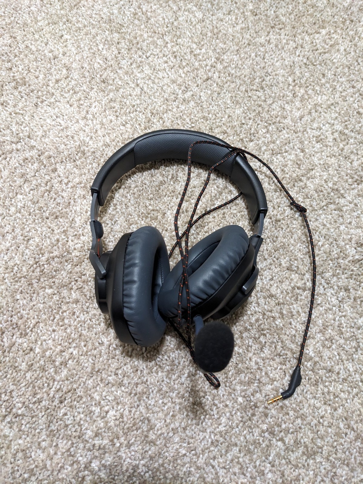 JBL Quantum 100 Wired Over-Ear Gaming Headphones – Black