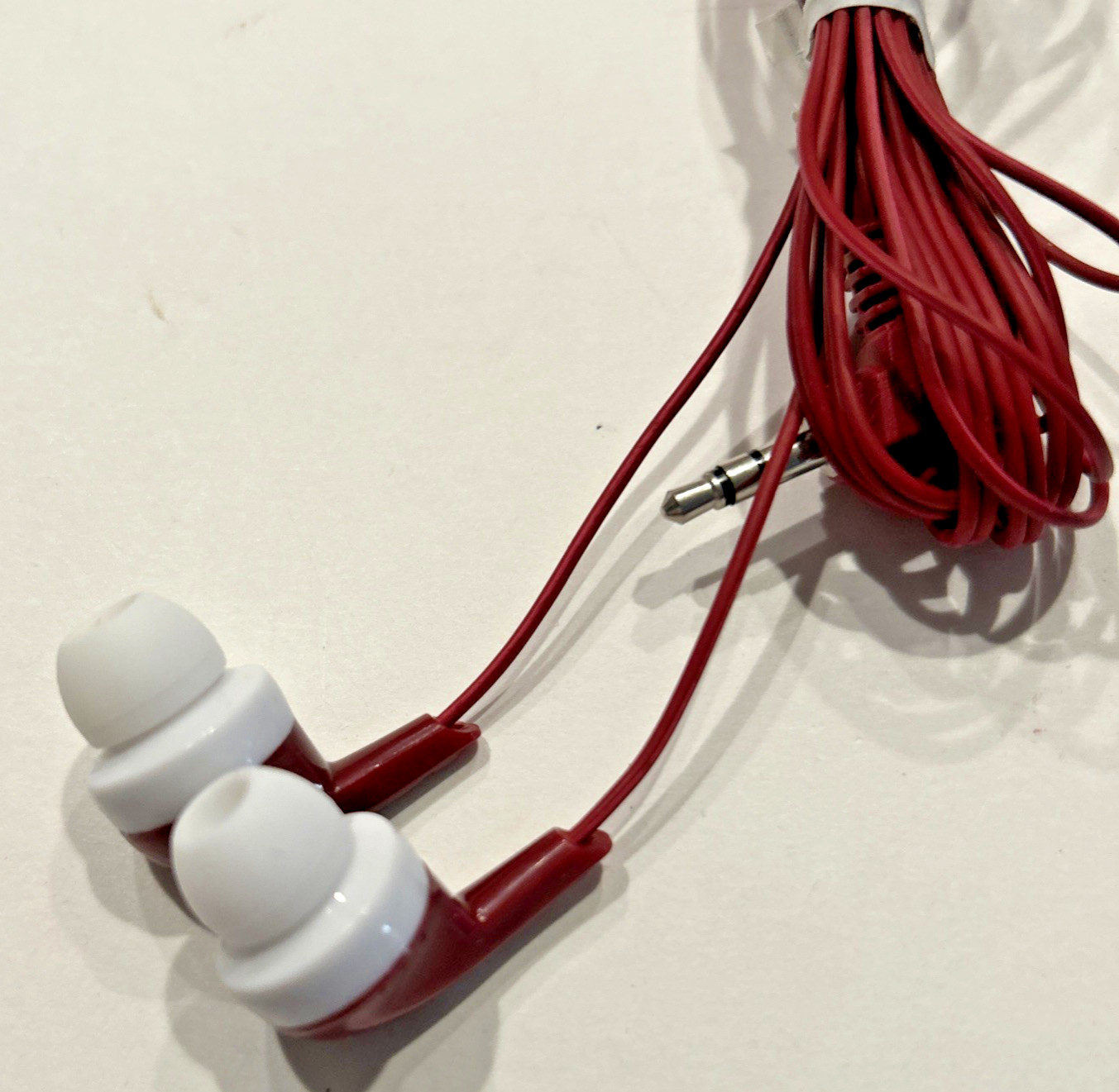 LOT OF 3 Wired Earbuds 3.5mm Jack Red Comfortable Silicone Ear Tips In-Ear Basic
