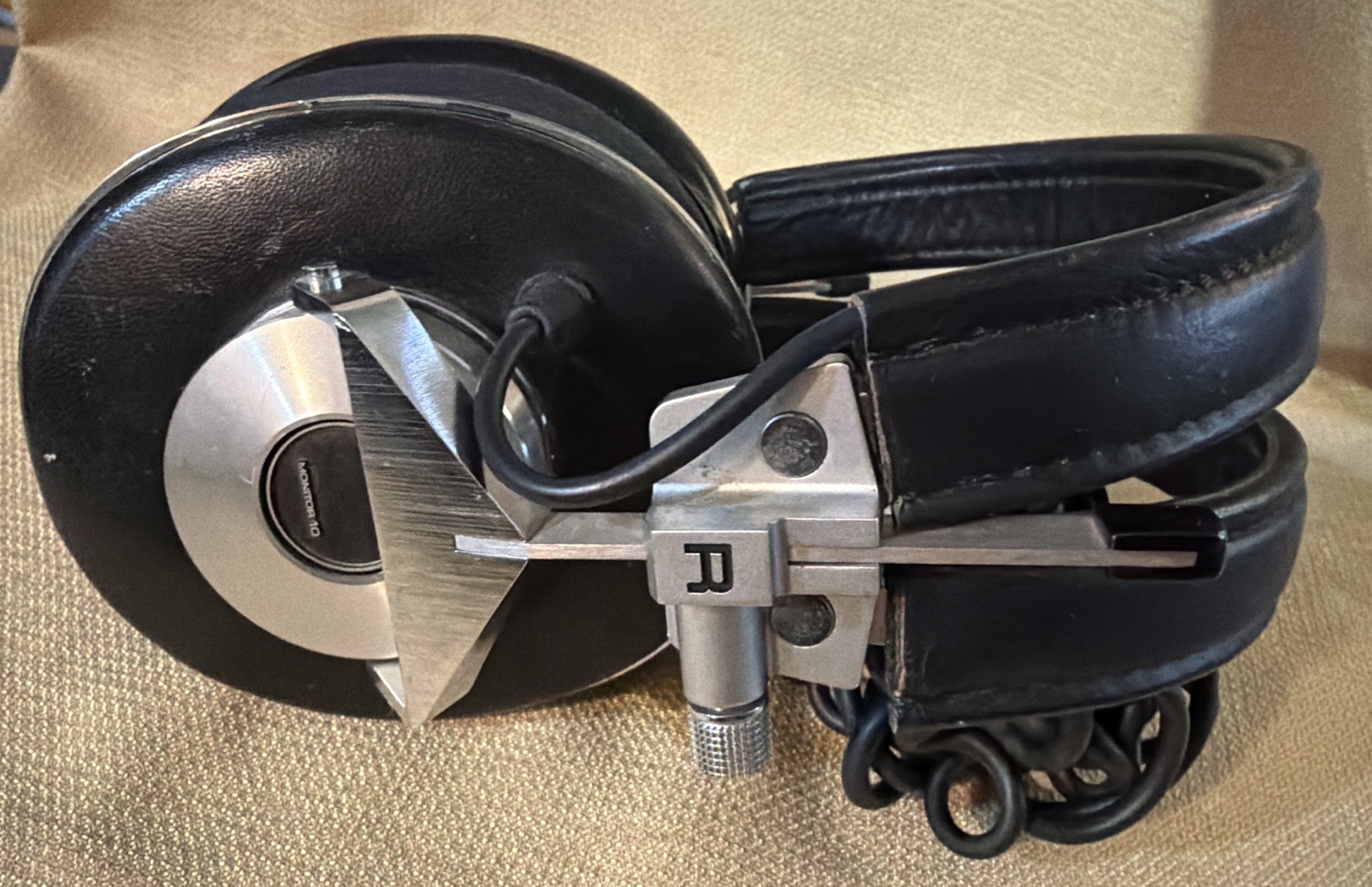 PIONEER MONITOR 10 sennheiser technics focal grado fostex headphone collection