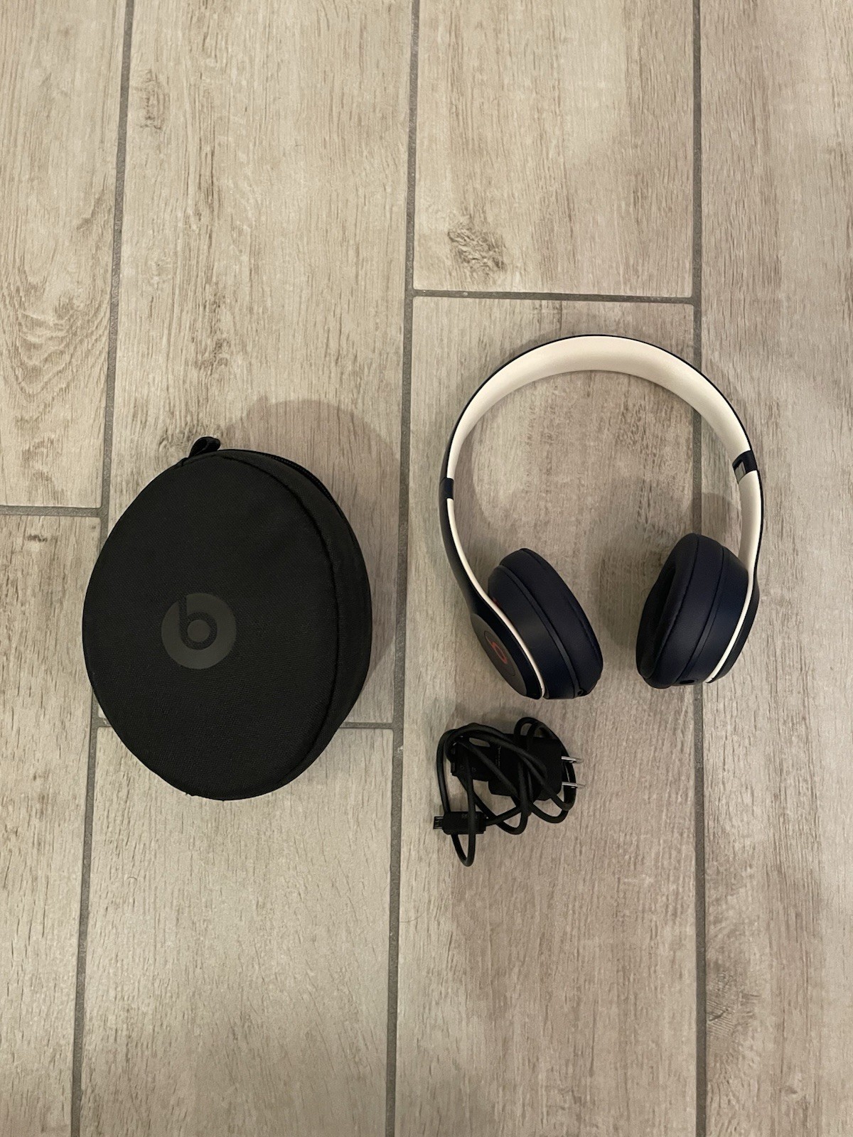 Beats Solo 3 Blue Red On-Ear Wireless Headphones With Wire, Charger, Case