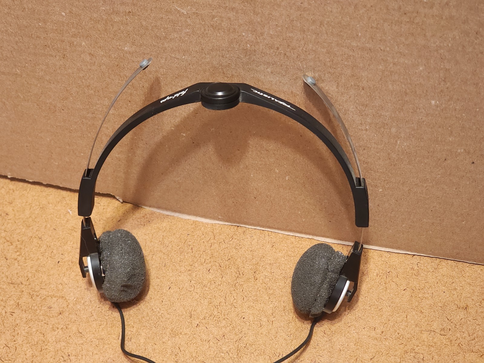 VINTAGE Realistic Nova 51 – Fold-Ups Folding Headphones Retro Audio 33-979