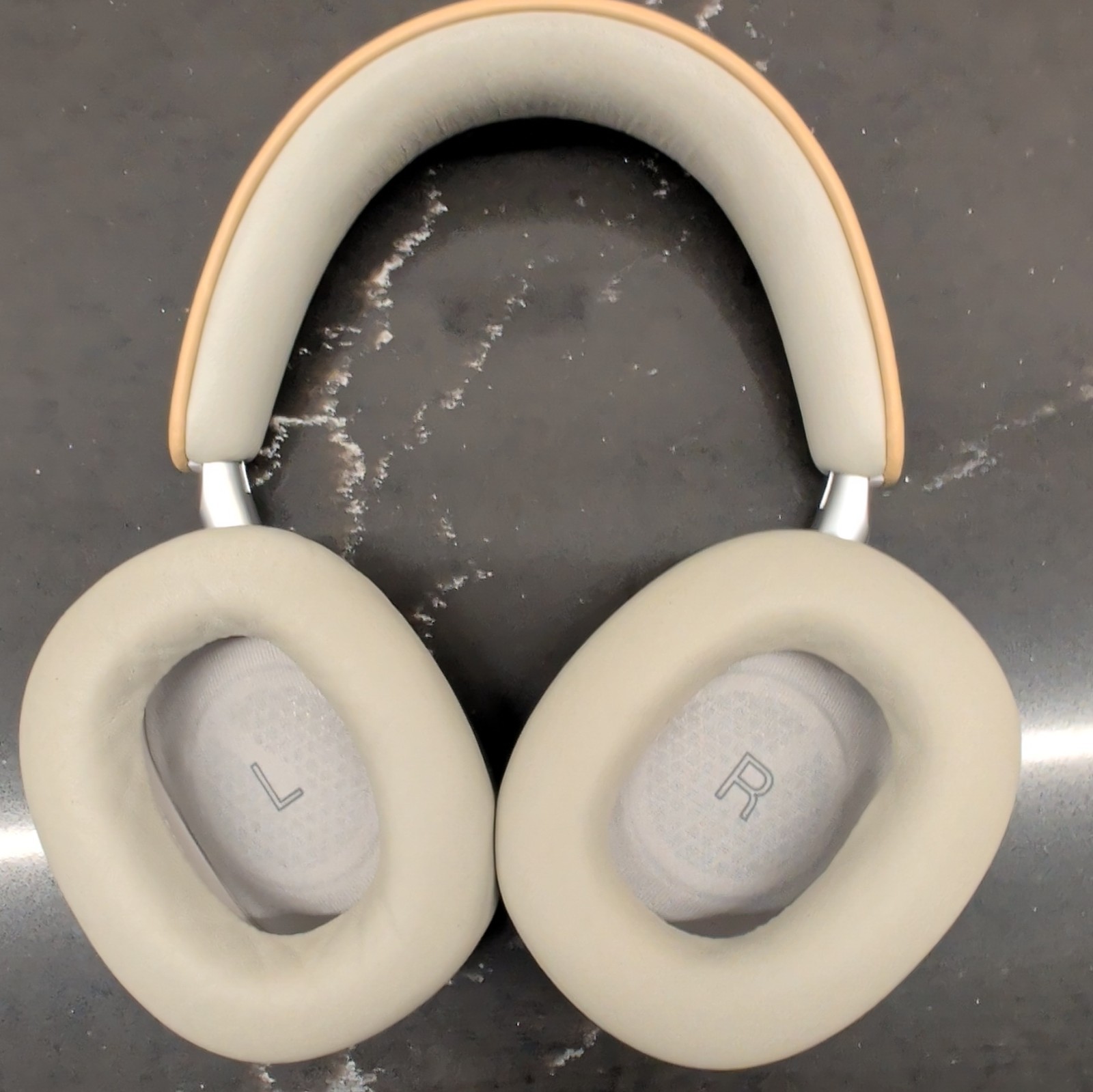 Bowers & Wilkins Px8 Over-Ear Headband Headphones Bluetooth USB-C Beige/Silver