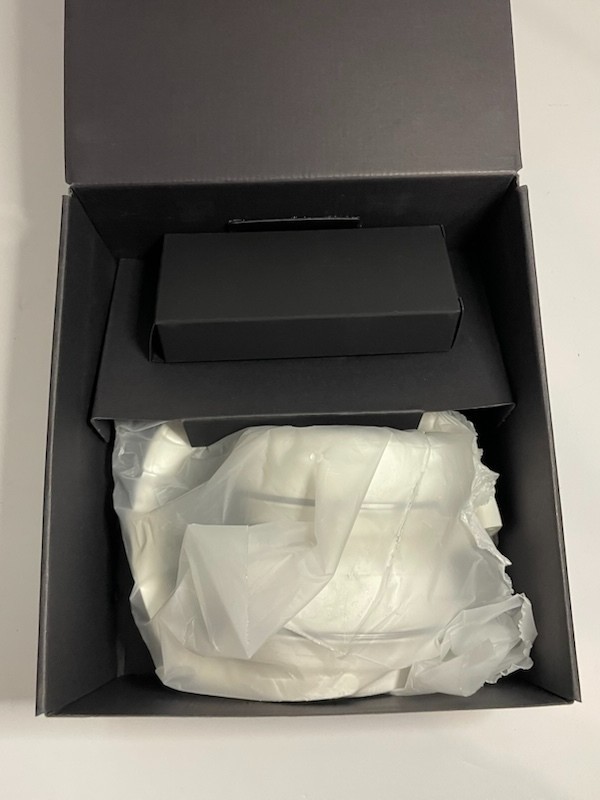 Raycon RBH820-WHI The Everyday Over-Ear Noise-Canceling Headphones – White