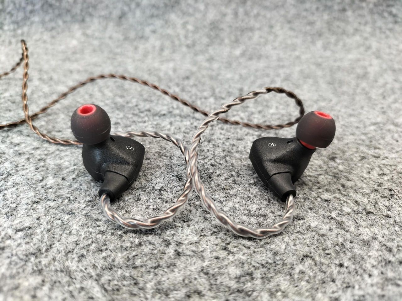 Dunu Earbuds TITAN S Used