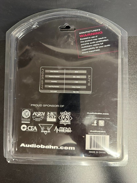 DJ HEADPHONES BY AUDIOBAHN
