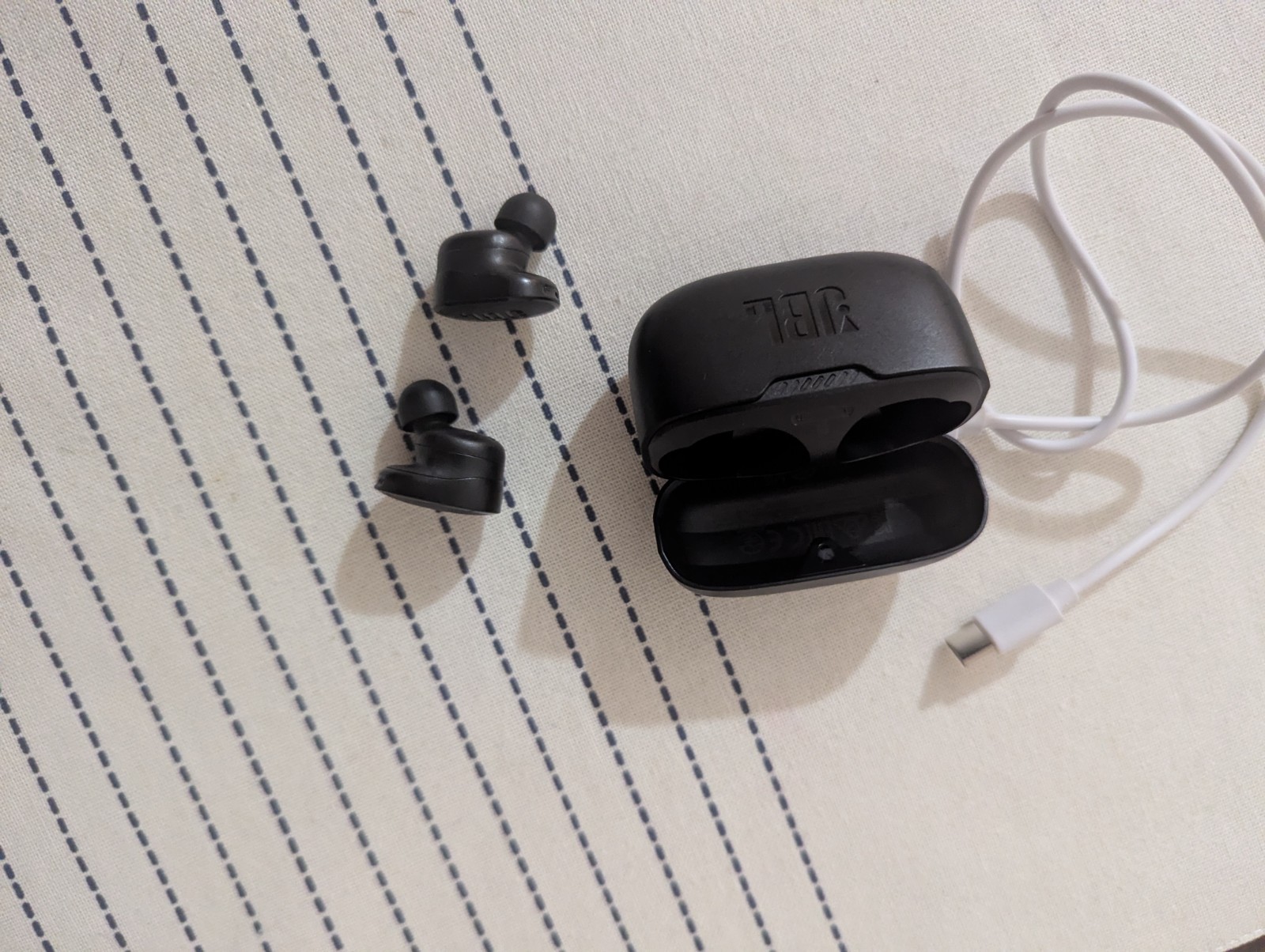 JBL – Tune 130NC True Wireless Earbuds – Black – Refurbed Grade A (R-30108)