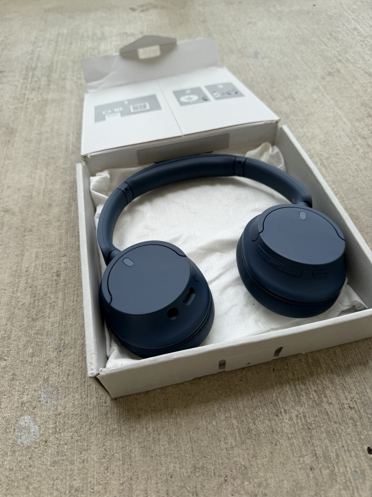 Sony WH-CH720N Wireless Over-Ear Headphones – Blue