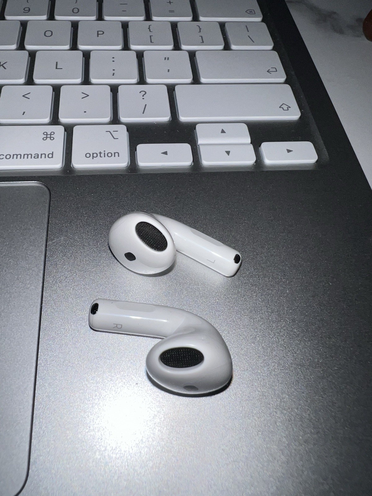 Apple AirPods 4 Wireless Bluetooth In-Ear Earbuds, Built-In Mic, White A3050