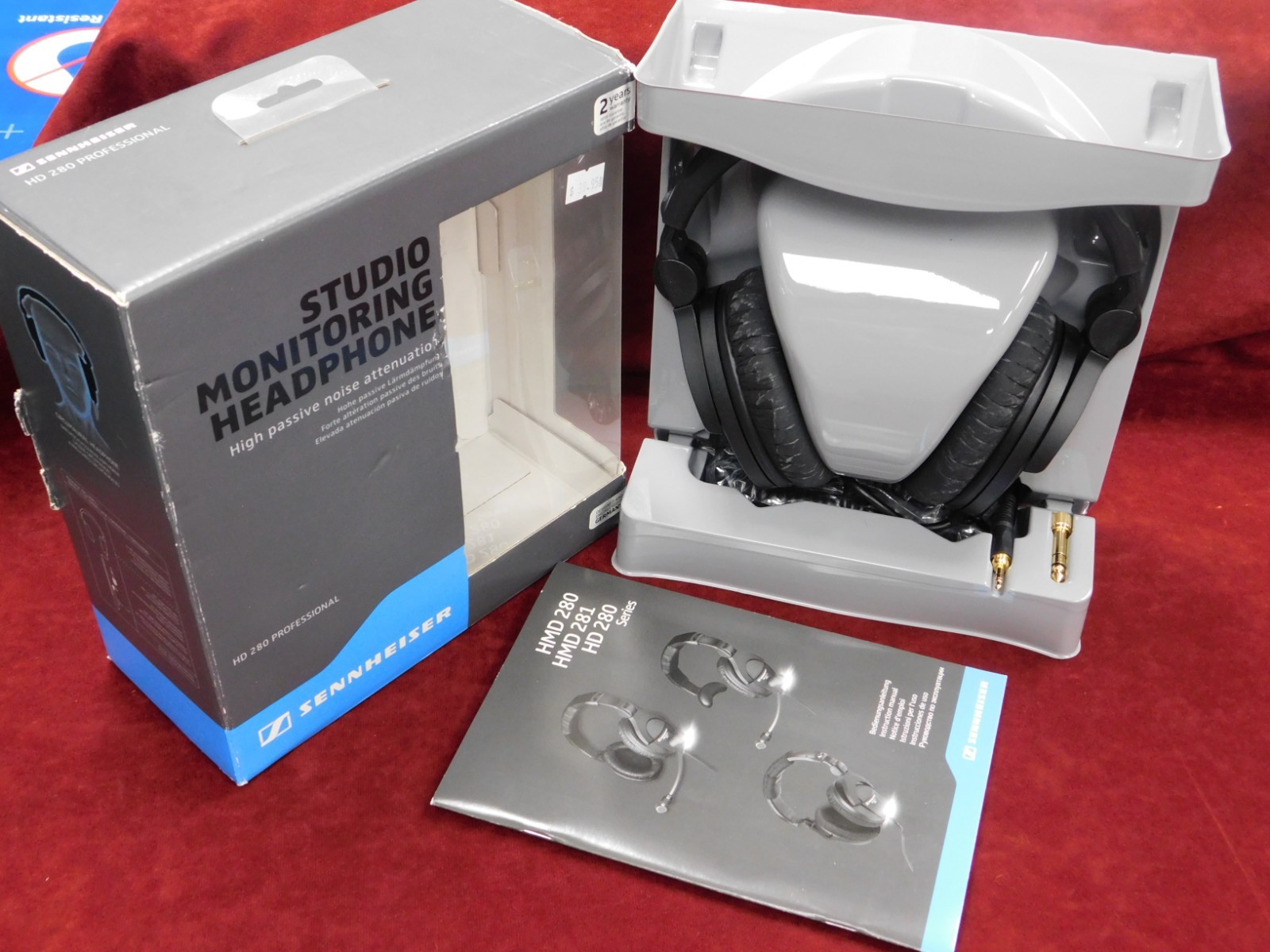 Sennheiser HD 280 Professional Studio Headphones IN Original BOX!