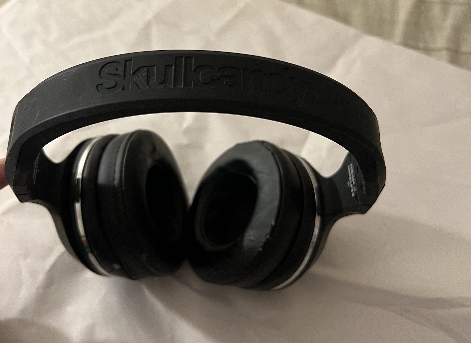 Skullcandy Hesh 2 On Ear Headphones – Black May Need Cushion Replaced