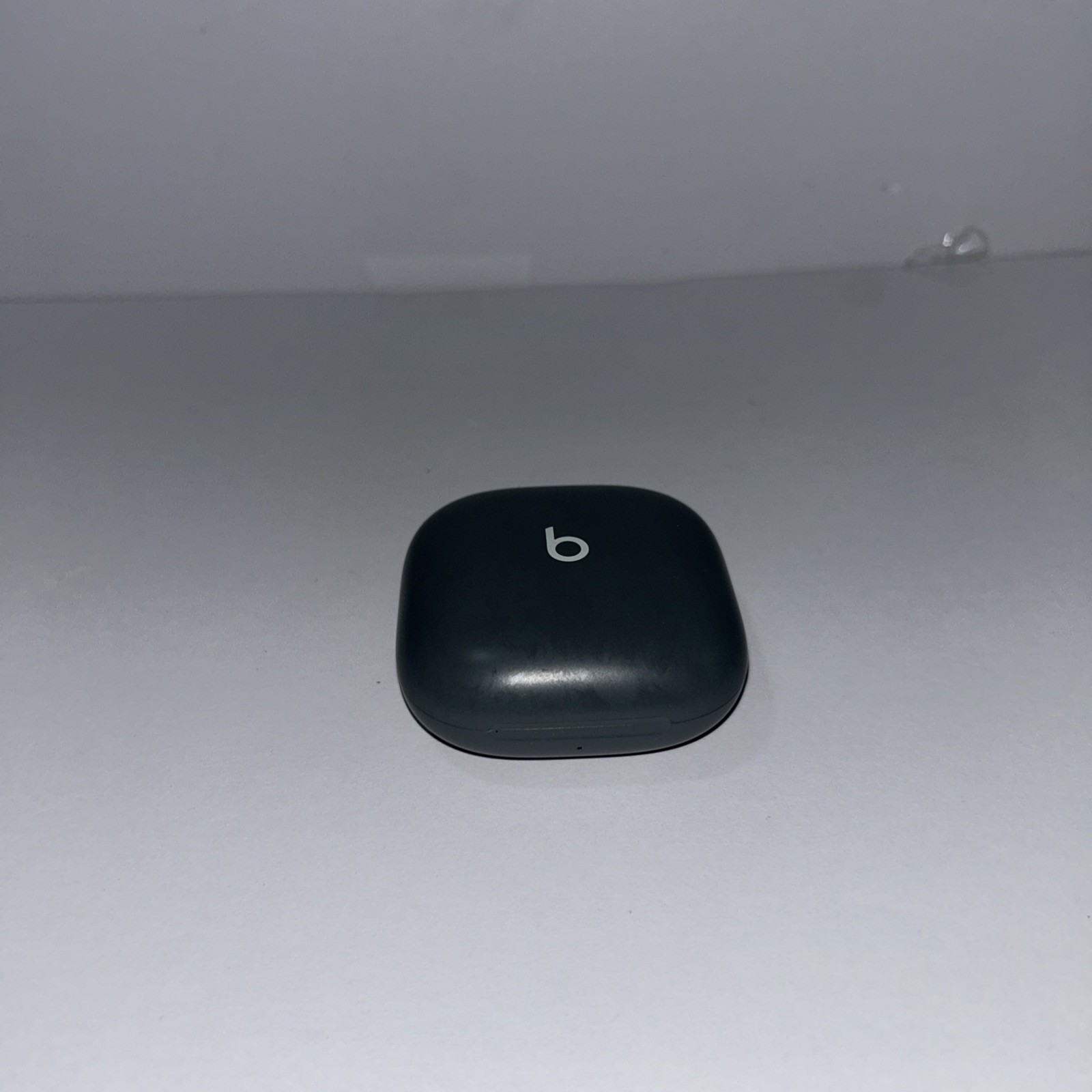 Beats by Dre Fit Pro True Wireless In-Ear Earbuds Noise Cancelling – Sage Gray