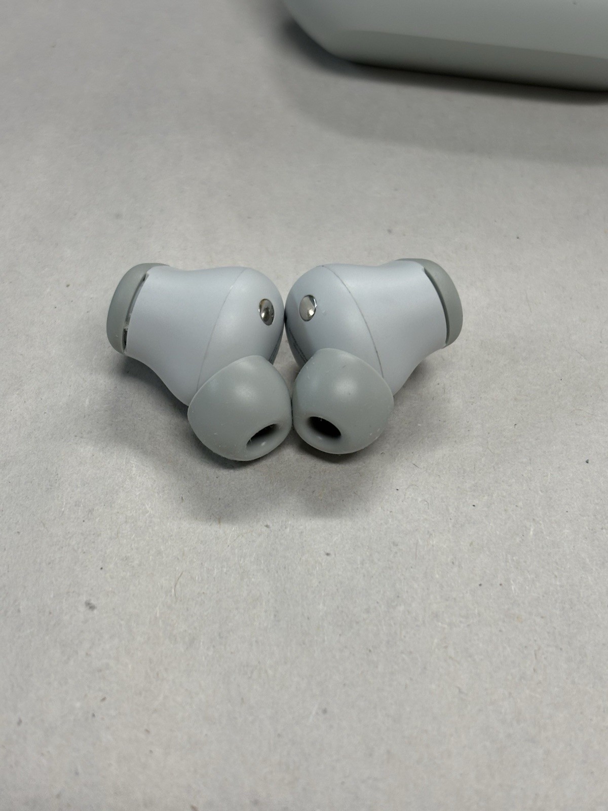 Beats by Dr. Dre Solo Buds Storm Gray In Ear Headphones