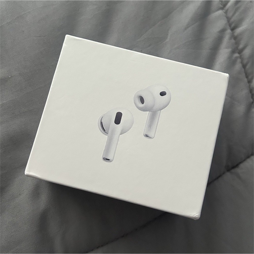 Apple AirPods Pro 3 White Wireless Bluetooth In-Ear Earbuds Built-In Mic