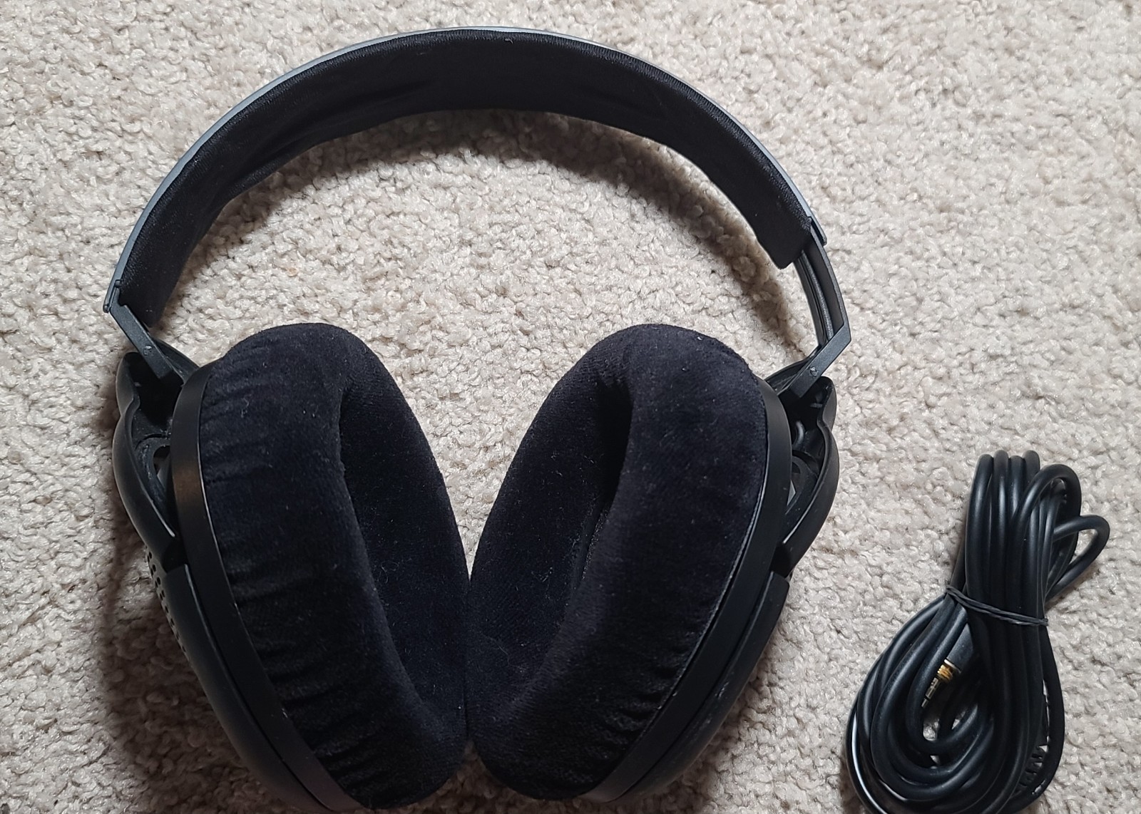SENNHEISER HD 500A OVER-EAR WIRED HEADPHONES | BLACK