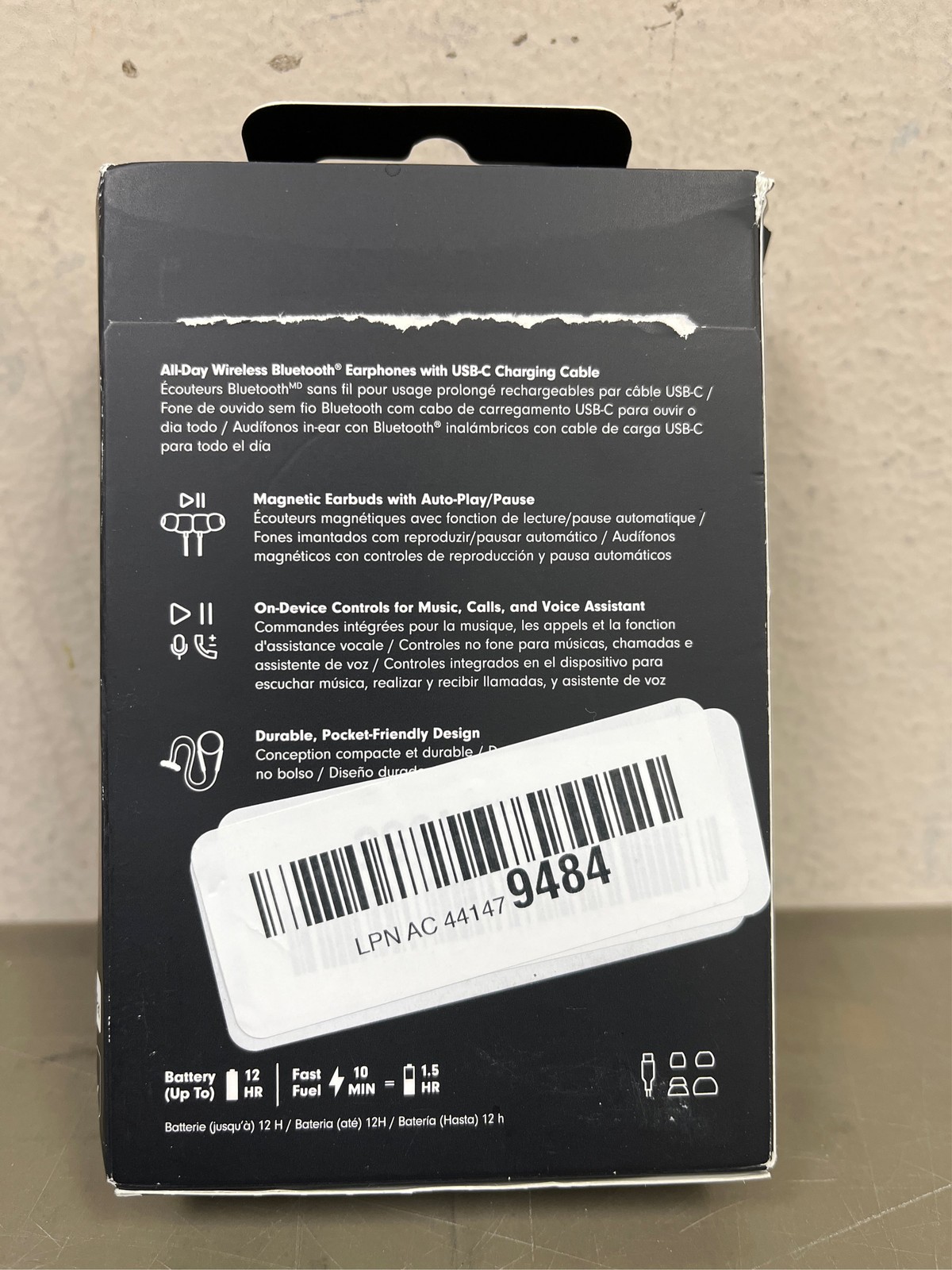 Beats Flex Wireless Earphones – Black 3