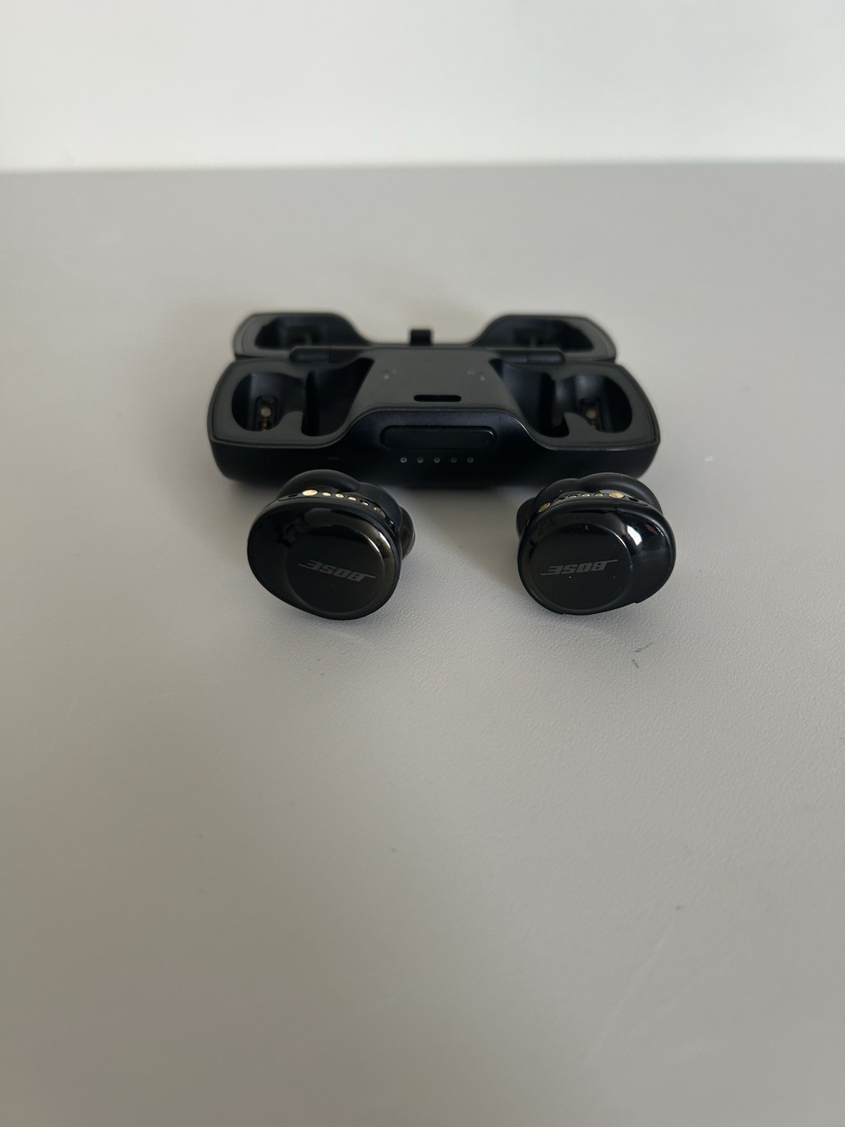 Bose SoundSport Wireless Headphones Sport Bluetooth Earbuds In-ear (For Parts)