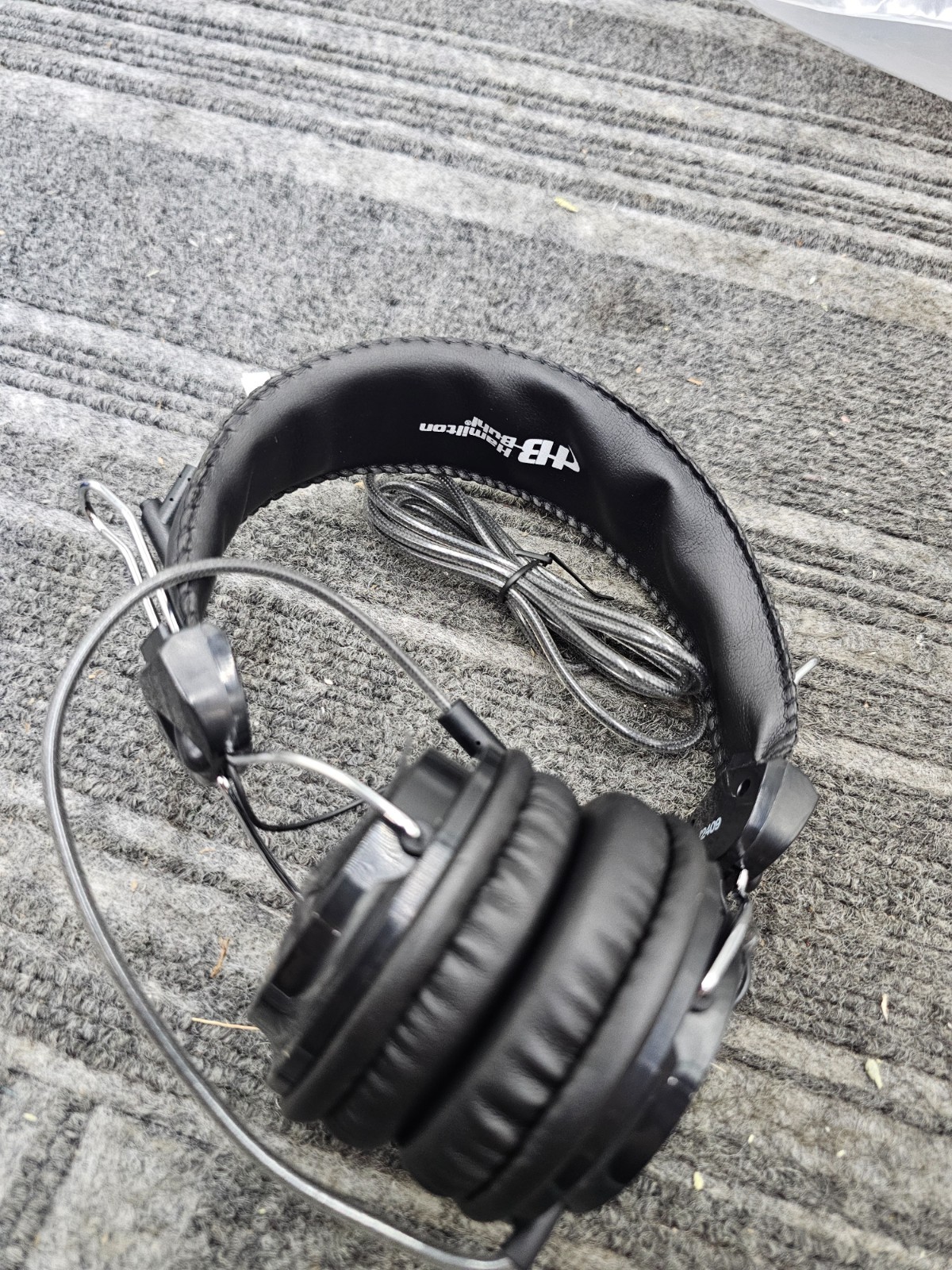 Hamilton Buhl Favoritz TRRS Headset With In-Line Microphone – BLACK (fv-blk)