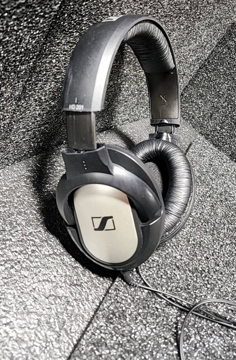 Sennheiser HD 201″Headphones – Black
