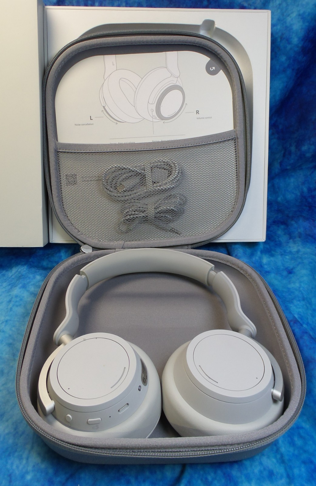 Microsoft Surface Headphones 2, Grey, QXL-00001, Model: 1919 – Bluetooth, Wired